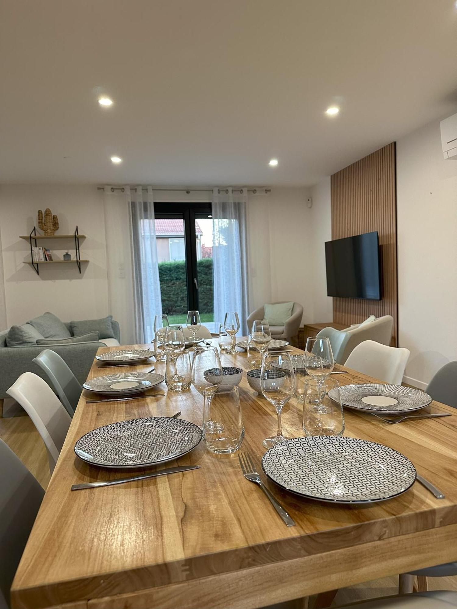 Sunny House - Villa 4 Chambres - Saint Genis Les Ollieres Esterno foto